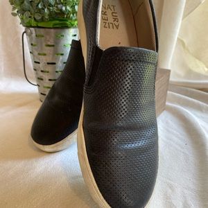 Naturalizer 9.5M Marianne Black Leather Casual Loafer Slip-On Shoe